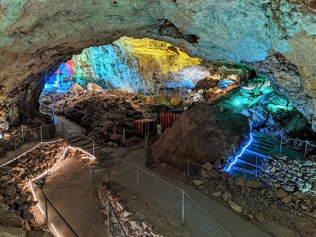 cave tours phoenix az